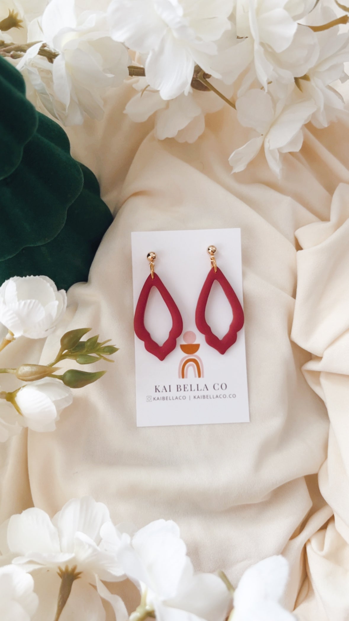 Elegant Vi | Red CH25