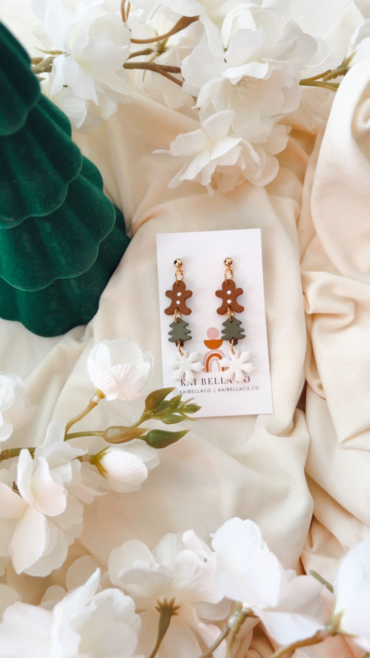 Perfect Christmas Dangle | CH25