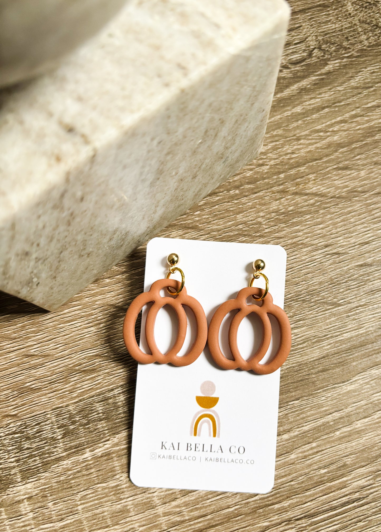 Pumpkin Outline Dangle 2