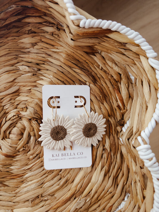 Sunflower in Cream