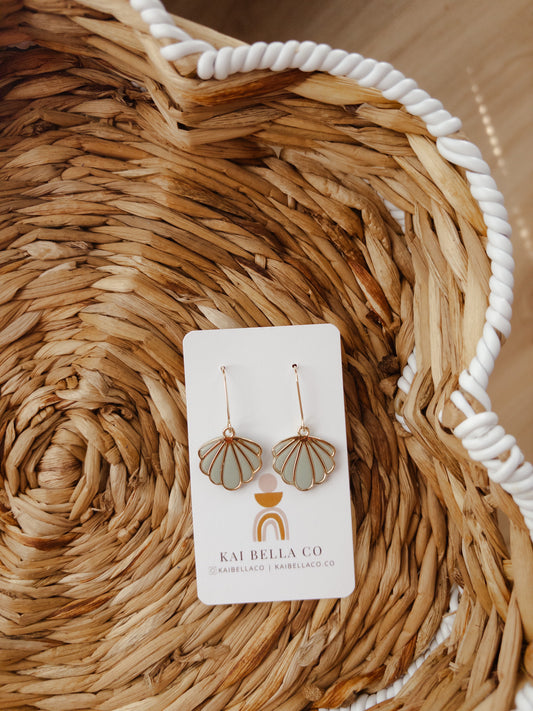 Sea Shell Dangle | Long Hook | Blue/Green
