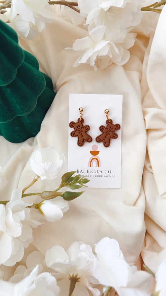 M Ginger Bread Dangle | CH25